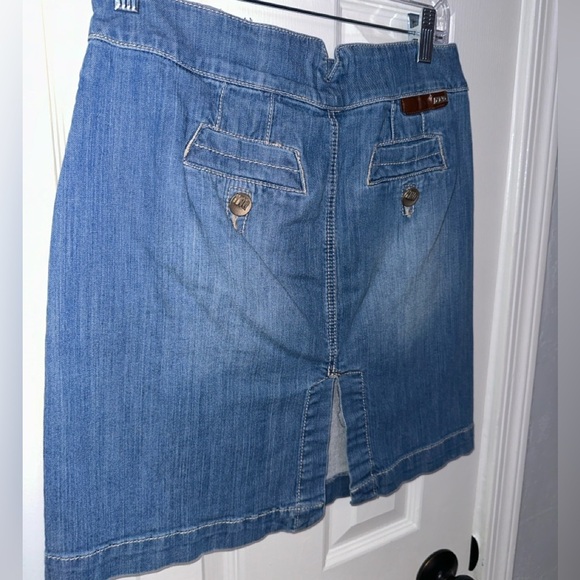 YNQ Jean Skirt - Picture 7 of 8